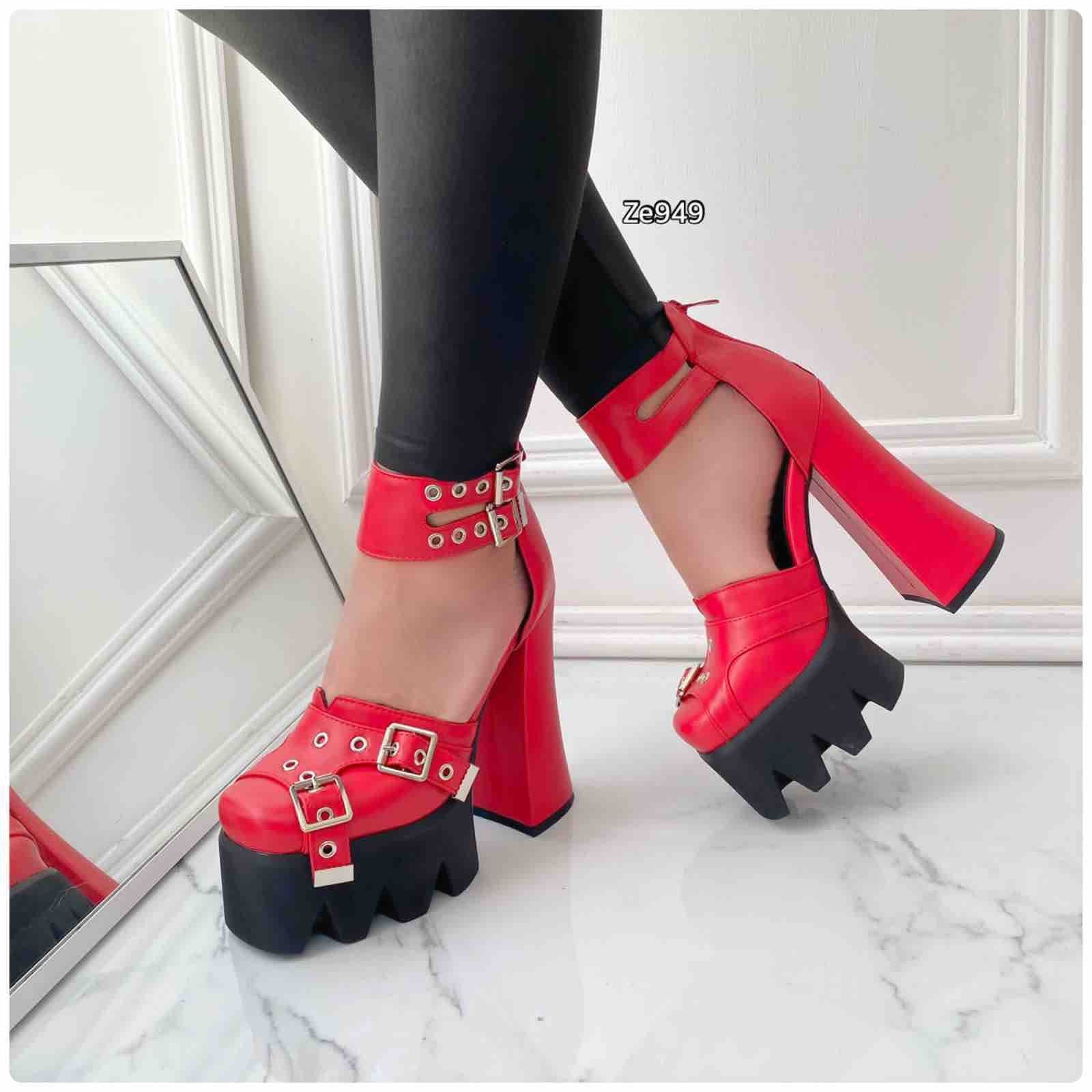 Tazon rojo hebillas tacon 15cm 16